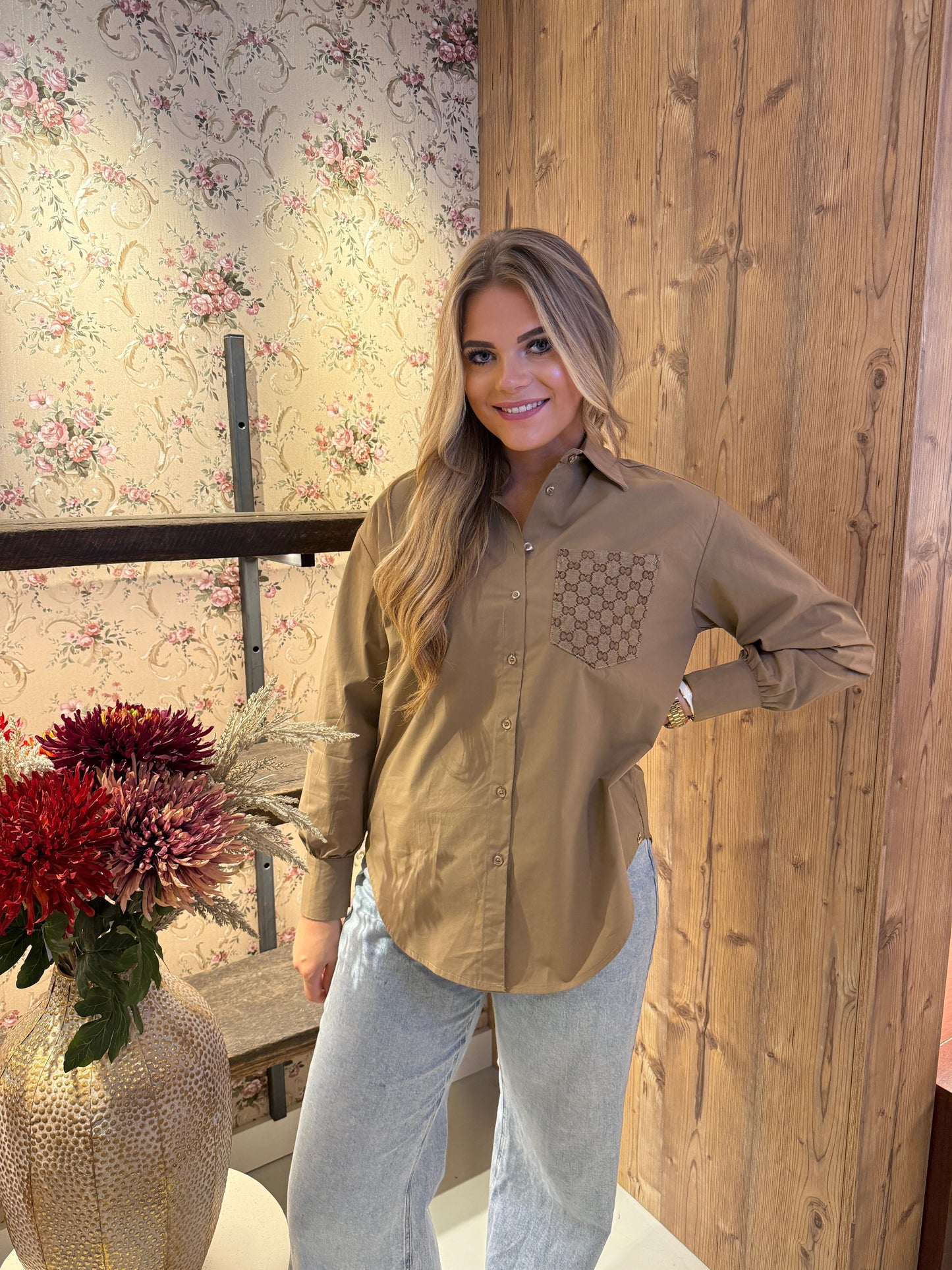 GG blouse sand