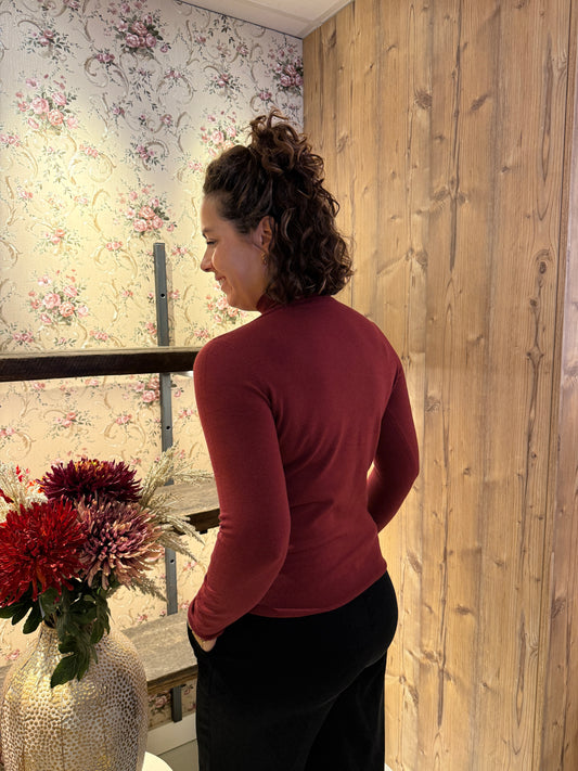 Saar col top Bordeaux