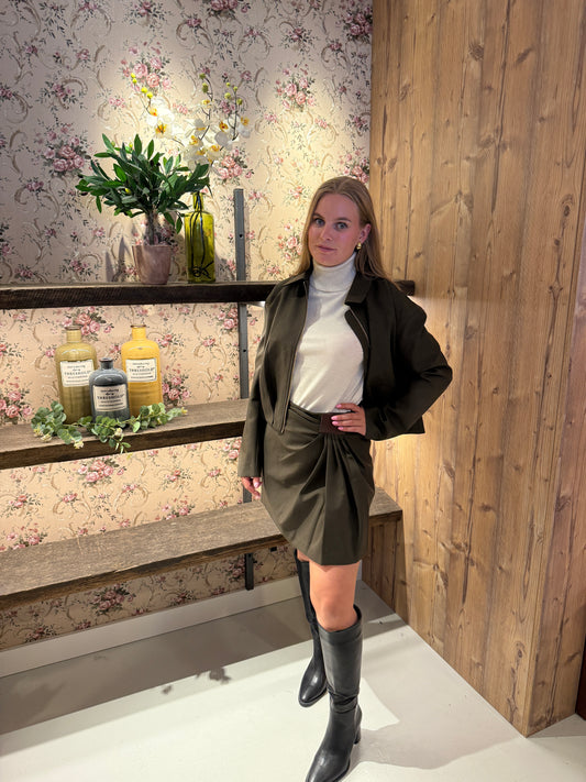Evi bomber groen